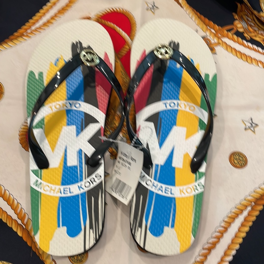NWT Michael Kors Special Edition Tokyo Flip Flops